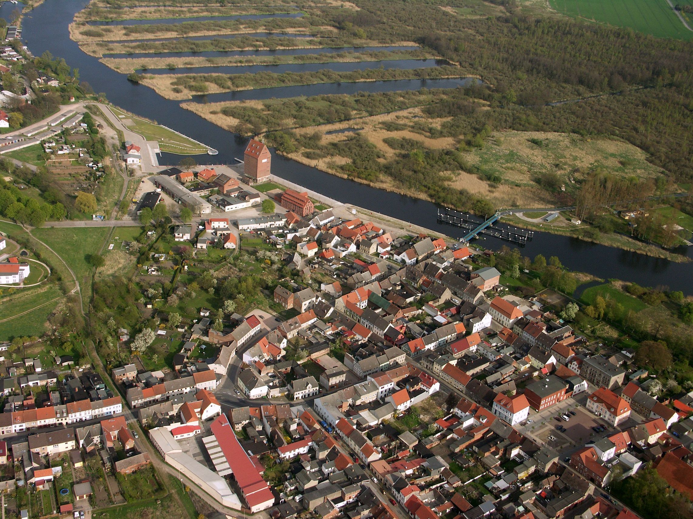 images/yootheme/Orte/Loitz/k-Altstadt Loitz.jpg